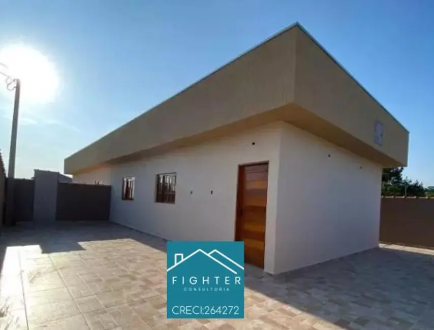 Foto 1 de Casa com 2 quartos à venda, 58m2 em Itanhaem - SP