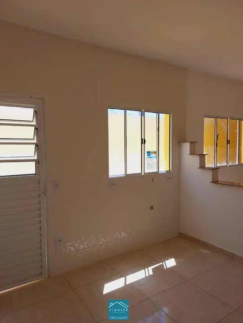 Foto 9 de Casa com 2 quartos à venda, 59m2 em Itanhaem - SP