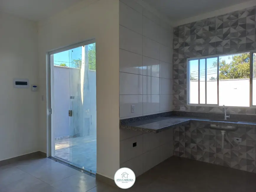 Foto 4 de Casa com 2 quartos à venda, 60m2 em Itanhaem - SP