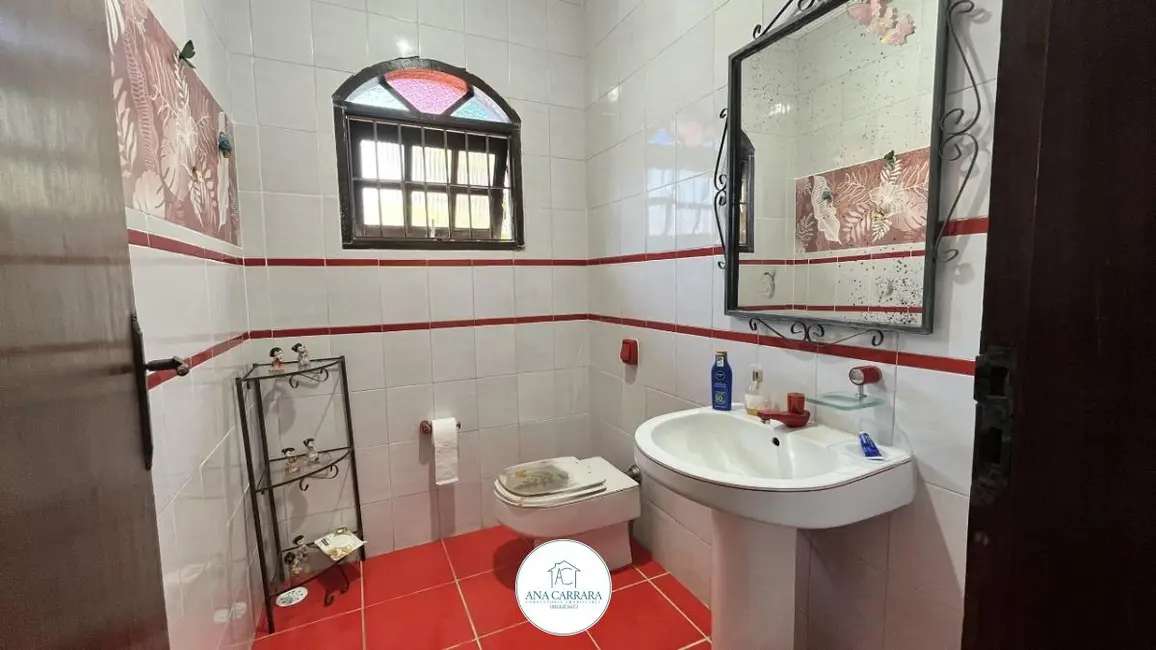 Foto 9 de Sobrado com 5 quartos à venda, 203m2 em Vila São Paulo, Itanhaem - SP