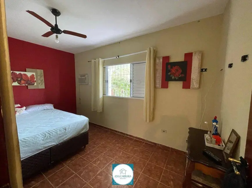 Casa com 2 quartos à venda, 250m2 em Peruibe - SP - imagem 8 Foto 8 de Casa com 2 quartos à venda, 250m2 em Peruibe - SP