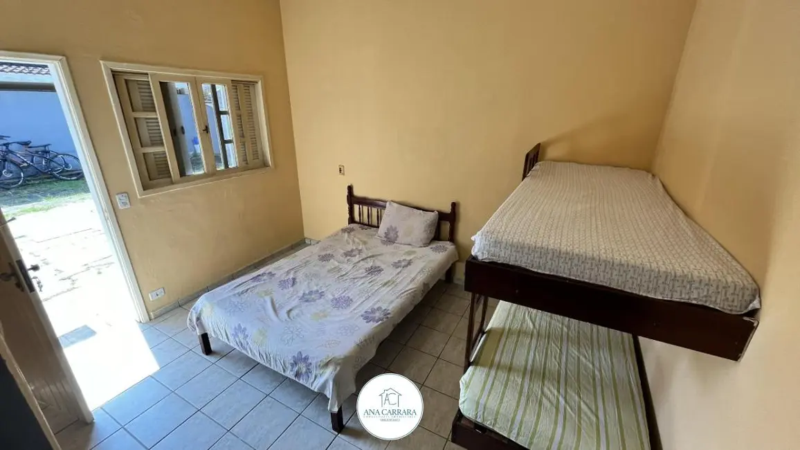 Foto 3 de Casa com 5 quartos à venda, 112m2 em Peruibe - SP