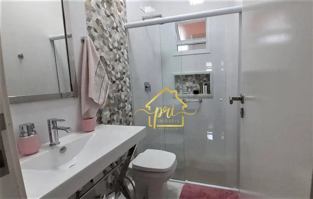 Casa com 7 quartos à venda, 768m2 em Praia Grande - SP - imagem 9 Foto 9 de Casa com 7 quartos à venda, 768m2 em Praia Grande - SP