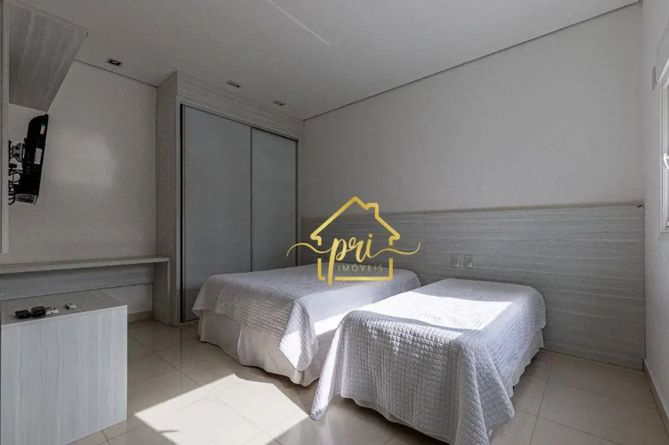 Casa de Condomínio com 7 quartos à venda, 2983m2 em Acapulco, Guaruja - SP - imagem 5 Foto 5 de Casa de Condomínio com 7 quartos à venda, 2983m2 em Acapulco, Guaruja - SP