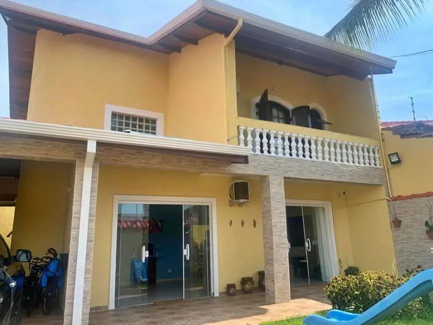 Foto 2 de Sobrado com 3 quartos à venda, 280m2 em Peruibe - SP