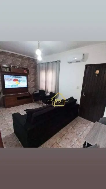 Foto 1 de Sobrado com 2 quartos à venda, 70m2 em Vila Valença, Sao Vicente - SP