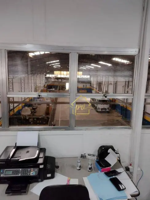 Armazém / Galpão à venda, 2100m2 em Centro, Santos - SP - imagem 7 Foto 7 de Armazém / Galpão à venda, 2100m2 em Centro, Santos - SP