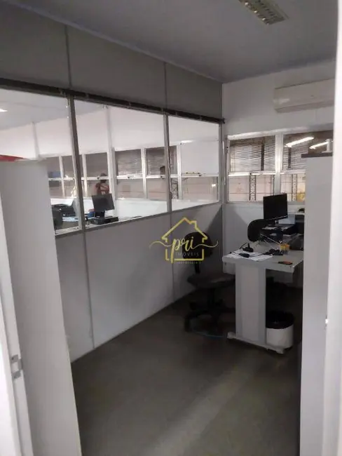 Armazém / Galpão à venda, 2100m2 em Centro, Santos - SP - imagem 6 Foto 6 de Armazém / Galpão à venda, 2100m2 em Centro, Santos - SP