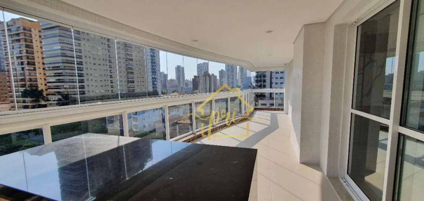 Foto 2 de Apartamento com 3 quartos à venda, 164m2 em Embaré, Santos - SP