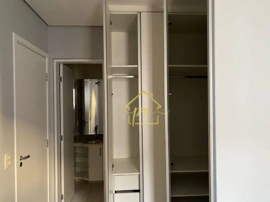 Apartamento com 3 quartos para alugar, 92m2 em Ponta da Praia, Santos - SP - imagem 8 Foto 8 de Apartamento com 3 quartos para alugar, 92m2 em Ponta da Praia, Santos - SP