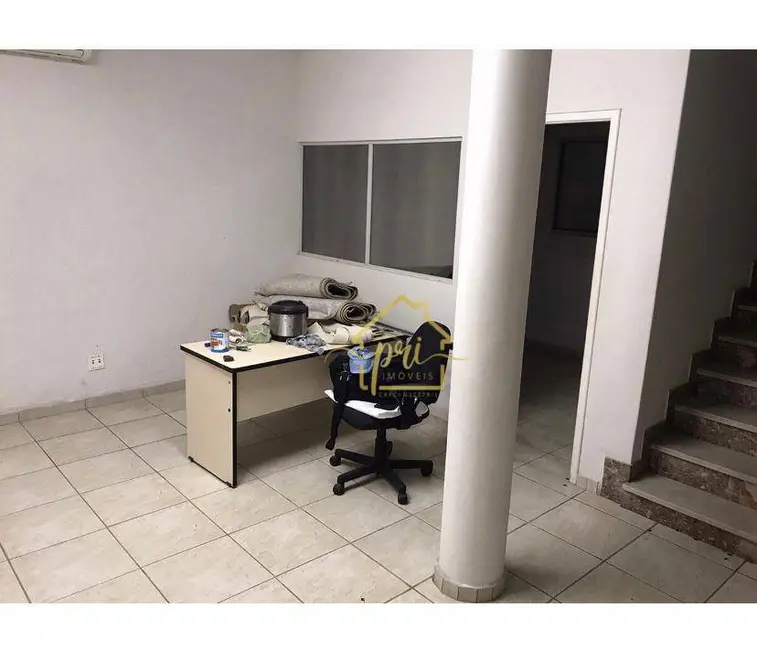 Foto 2 de Sobrado com 3 quartos à venda, 220m2 em Encruzilhada, Santos - SP