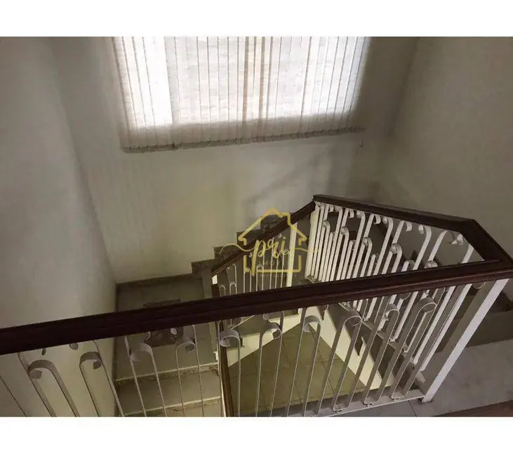 Foto 9 de Sobrado com 3 quartos à venda, 220m2 em Encruzilhada, Santos - SP