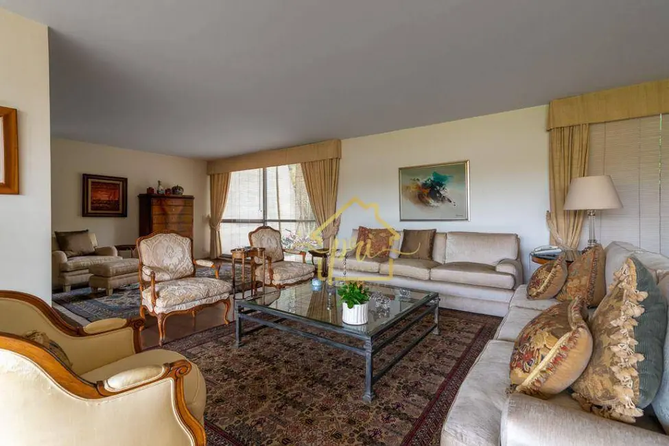 Foto 3 de Casa com 4 quartos à venda, 1127m2 em Pacaembu, São Paulo - SP