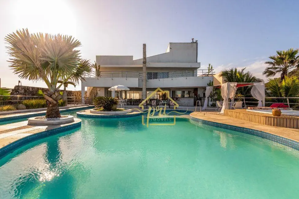 Foto 2 de Casa com 10 quartos à venda, 1400m2 em Balneário Praia do Pernambuco, Guaruja - SP