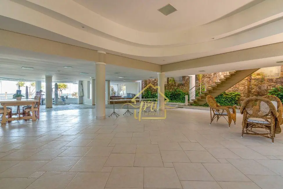 Foto 3 de Casa com 10 quartos à venda, 1400m2 em Balneário Praia do Pernambuco, Guaruja - SP