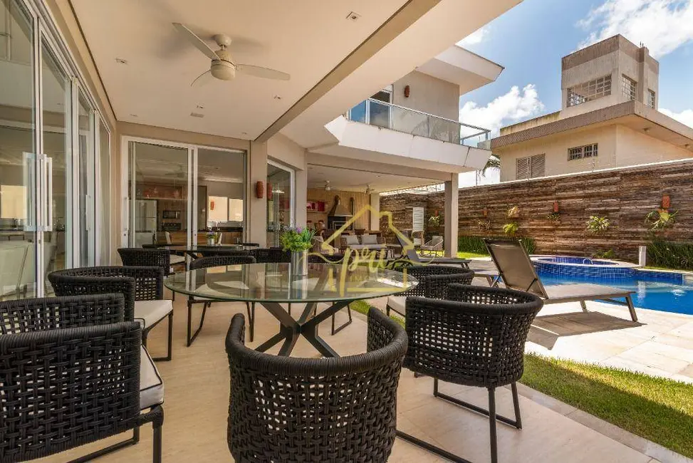 Casa com 5 quartos à venda, 585m2 em Jardim Três Marias, Guaruja - SP - imagem 4 Foto 4 de Casa com 5 quartos à venda, 585m2 em Jardim Três Marias, Guaruja - SP