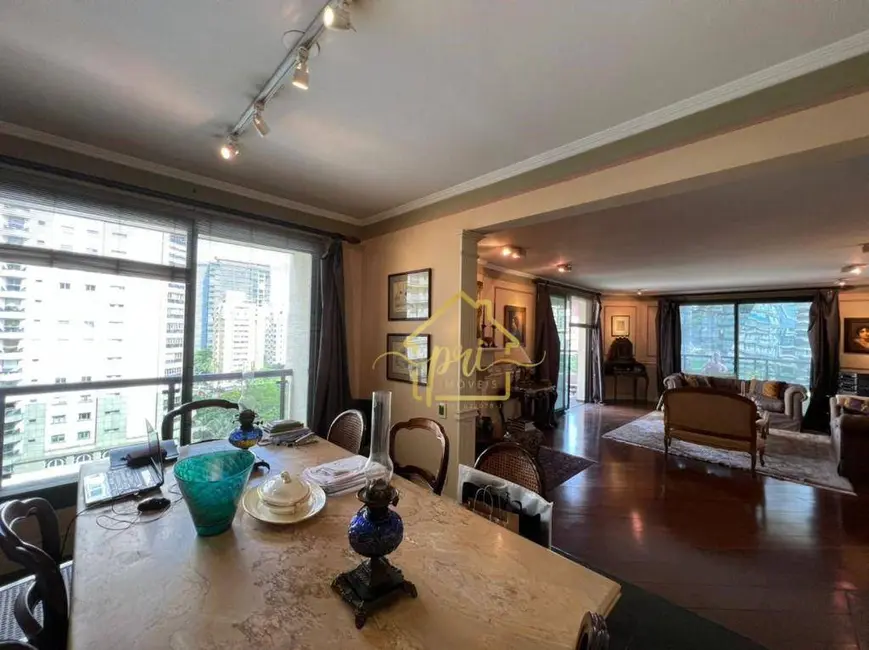 Foto 5 de Apartamento com 3 quartos à venda, 220m2 em Jardim Paulista, São Paulo - SP