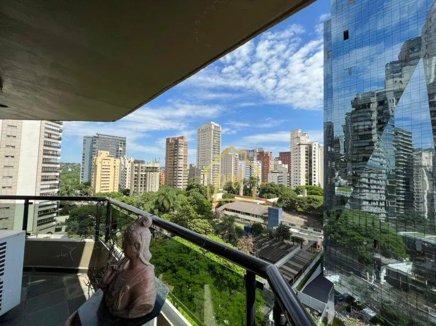 Foto 1 de Apartamento com 3 quartos à venda, 220m2 em Jardim Paulista, São Paulo - SP