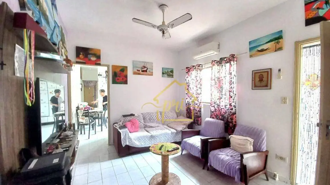 Foto 2 de Casa com 3 quartos à venda, 135m2 em Ocian, Praia Grande - SP