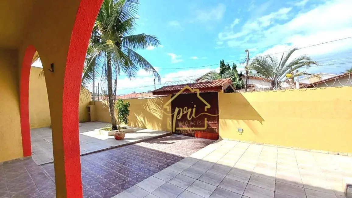 Foto 3 de Casa com 5 quartos à venda, 845m2 em Itanhaem - SP