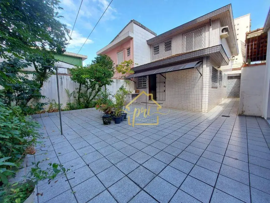 Casa com 3 quartos à venda, 335m2 em Gonzaga, Santos - SP - imagem 9 Foto 9 de Casa com 3 quartos à venda, 335m2 em Gonzaga, Santos - SP