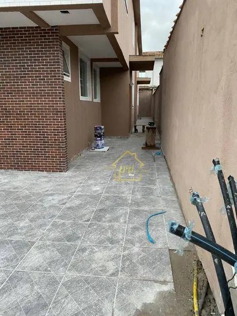 Foto 1 de Sobrado com 2 quartos à venda, 60m2 em Parque São Vicente, Sao Vicente - SP