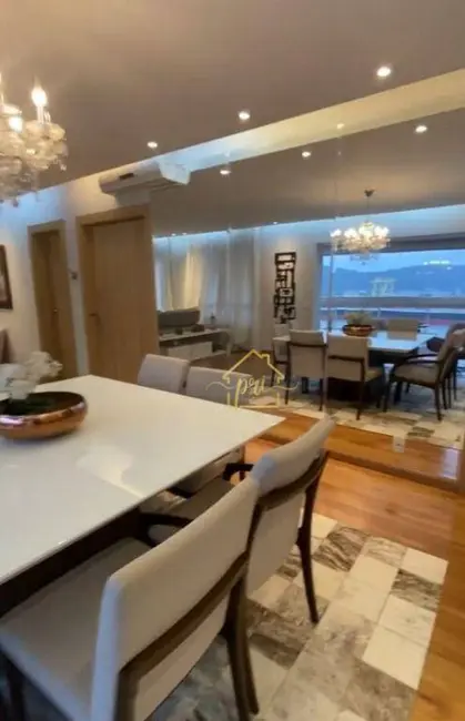 Apartamento com 3 quartos à venda, 189m2 em Ponta da Praia, Santos - SP - imagem 8 Foto 8 de Apartamento com 3 quartos à venda, 189m2 em Ponta da Praia, Santos - SP