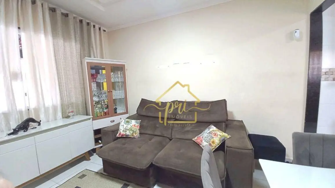 Casa com 3 quartos à venda, 155m2 em Praia Grande - SP - imagem 4 Foto 4 de Casa com 3 quartos à venda, 155m2 em Praia Grande - SP