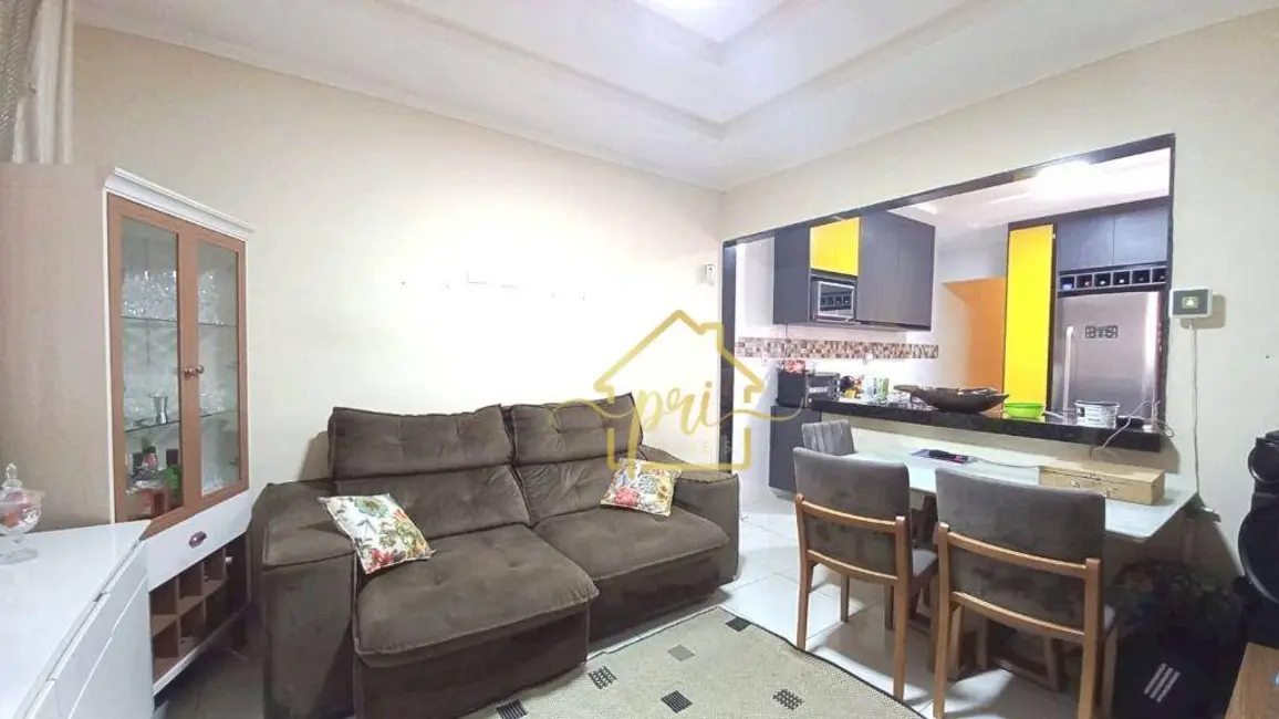 Casa com 3 quartos à venda, 155m2 em Praia Grande - SP - imagem 3 Foto 3 de Casa com 3 quartos à venda, 155m2 em Praia Grande - SP