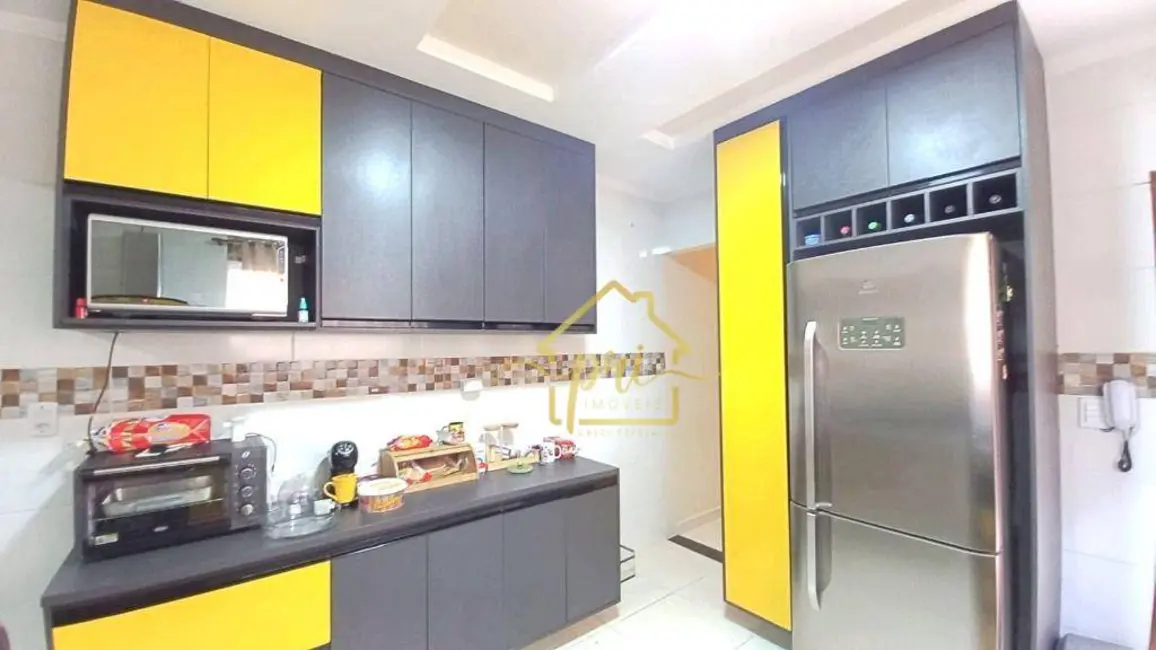 Casa com 3 quartos à venda, 155m2 em Praia Grande - SP - imagem 6 Foto 6 de Casa com 3 quartos à venda, 155m2 em Praia Grande - SP