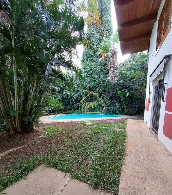 Foto 3 de Casa com 4 quartos para alugar, 1142m2 em Jardim América, São Paulo - SP