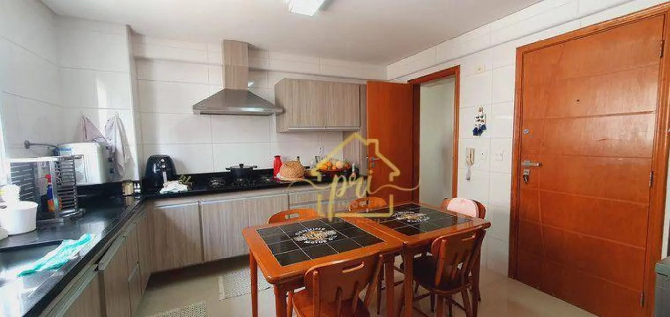 Apartamento com 3 quartos à venda, 129m2 em Embaré, Santos - SP - imagem 5 Foto 5 de Apartamento com 3 quartos à venda, 129m2 em Embaré, Santos - SP