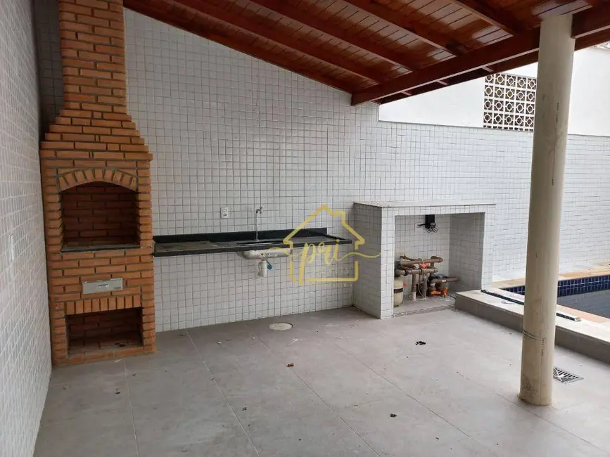 Casa com 3 quartos à venda, 270m2 em Campo Grande, Santos - SP - imagem 5 Foto 5 de Casa com 3 quartos à venda, 270m2 em Campo Grande, Santos - SP