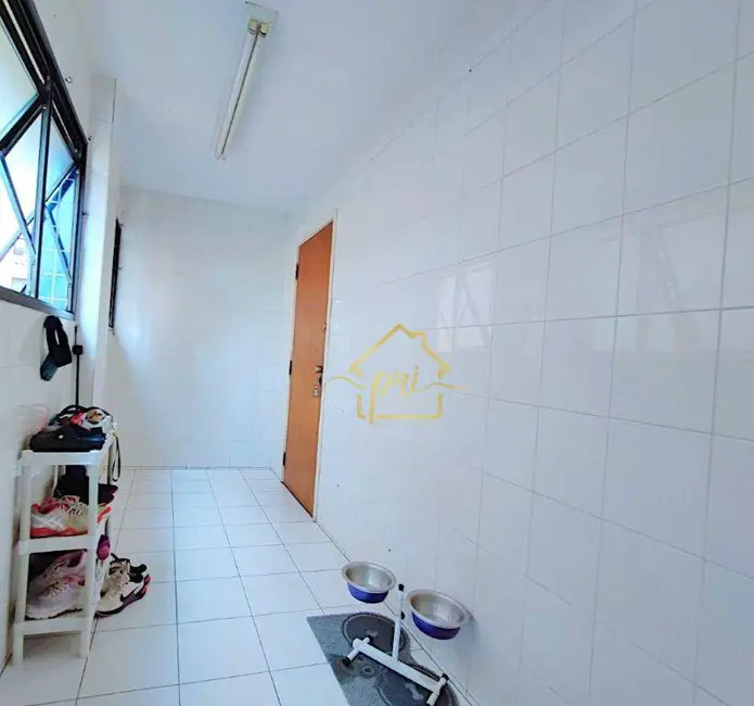 Apartamento com 3 quartos à venda, 290m2 em Gonzaga, Santos - SP - imagem 6 Foto 6 de Apartamento com 3 quartos à venda, 290m2 em Gonzaga, Santos - SP