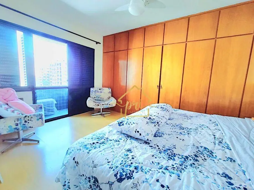 Apartamento com 3 quartos à venda, 290m2 em Gonzaga, Santos - SP - imagem 9 Foto 9 de Apartamento com 3 quartos à venda, 290m2 em Gonzaga, Santos - SP