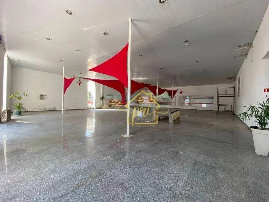 Armazém / Galpão para alugar, 1800m2 em Centro, Santos - SP - imagem 8 Foto 8 de Armazém / Galpão para alugar, 1800m2 em Centro, Santos - SP