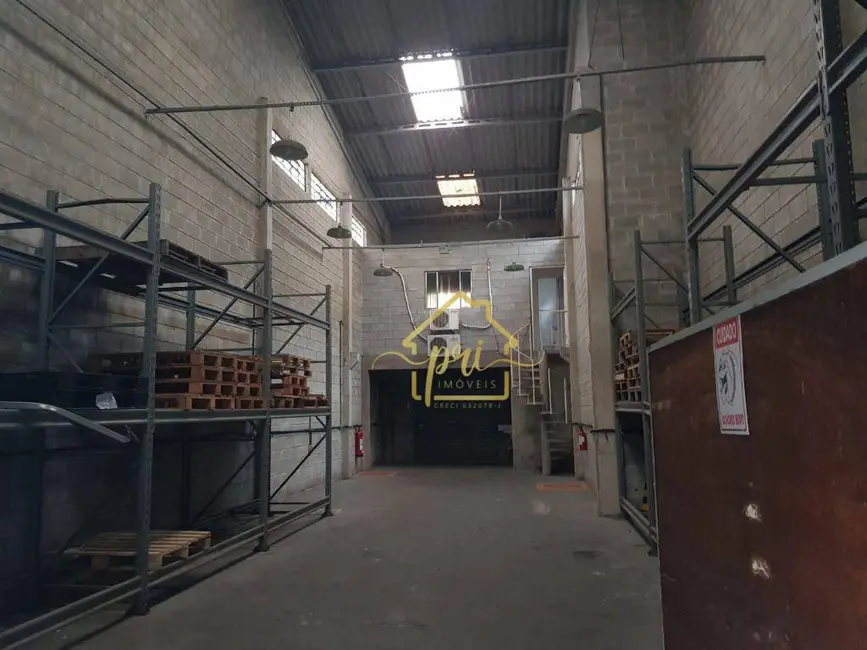 Foto 8 de Armazém / Galpão para alugar, 240m2 em Paquetá, Santos - SP