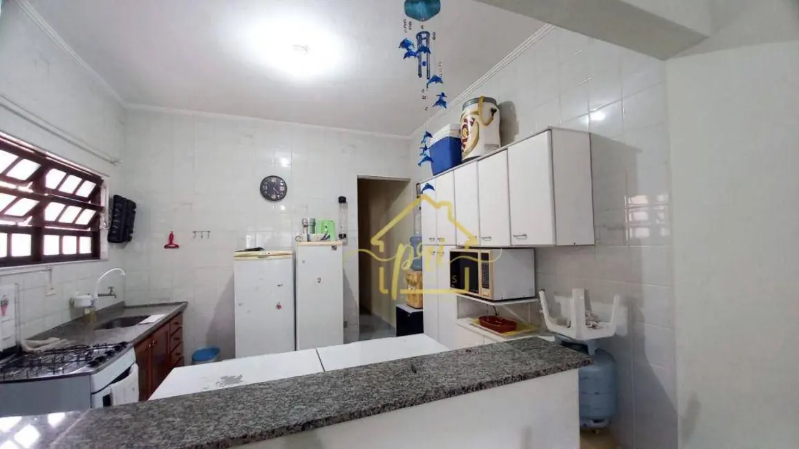 Foto 2 de Casa com 3 quartos à venda, 170m2 em Maracanã, Praia Grande - SP