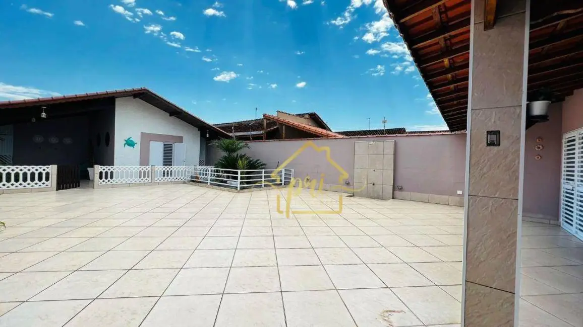 Foto 1 de Casa com 3 quartos à venda, 200m2 em Maracanã, Praia Grande - SP