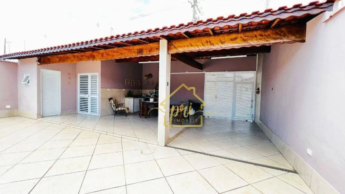 Foto 5 de Casa com 3 quartos à venda, 200m2 em Maracanã, Praia Grande - SP