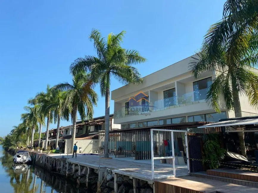 Casa com 3 quartos para alugar, 202m2 em Praia da Ribeira (Cunhambebe), Angra Dos Reis - RJ - imagem 1 Foto 1 de Casa com 3 quartos para alugar, 202m2 em Praia da Ribeira (Cunhambebe), Angra Dos Reis - RJ