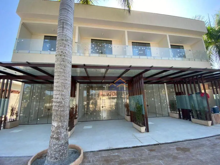 Casa com 3 quartos para alugar, 202m2 em Praia da Ribeira (Cunhambebe), Angra Dos Reis - RJ - imagem 3 Foto 3 de Casa com 3 quartos para alugar, 202m2 em Praia da Ribeira (Cunhambebe), Angra Dos Reis - RJ