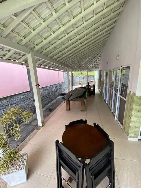 Foto 2 de Casa de Condomínio com 7 quartos à venda e para alugar, 450m2 em Ponta Leste, Angra Dos Reis - RJ