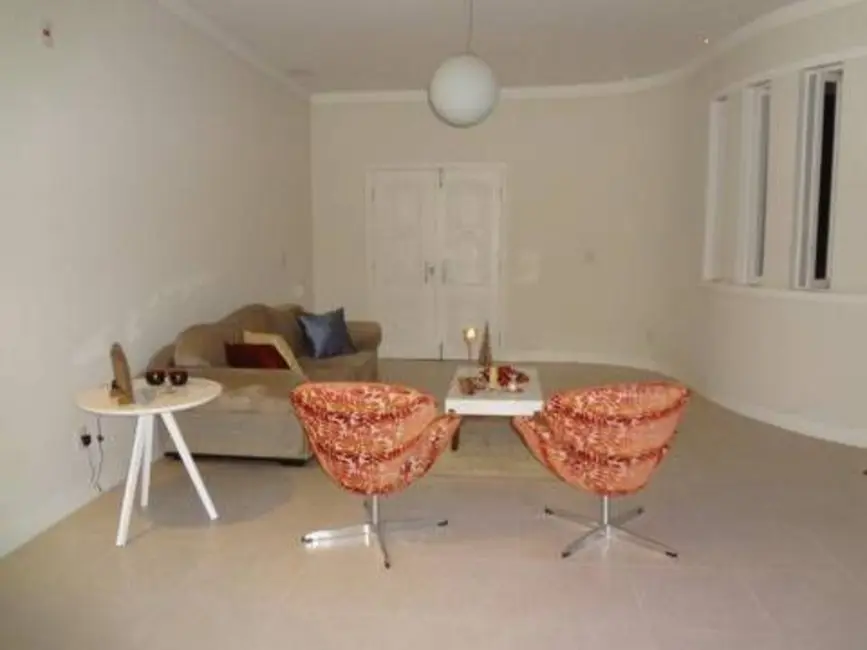 Foto 5 de Casa com 3 quartos à venda, 200m2 em BNH, Angra Dos Reis - RJ