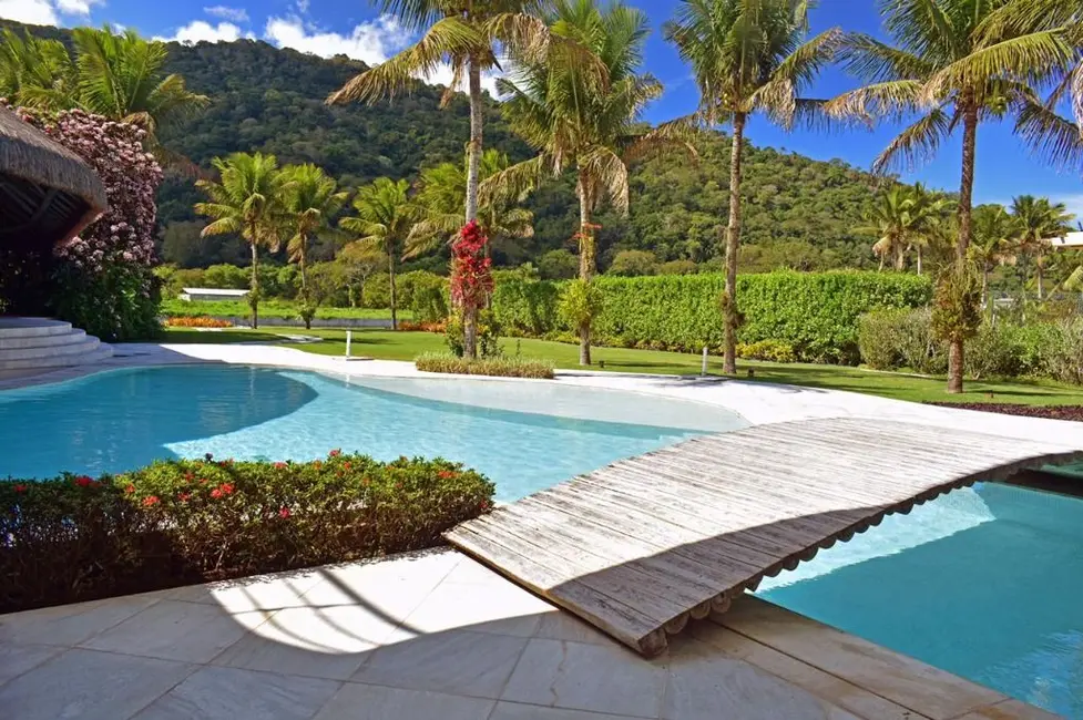 Casa de Condomínio com 6 quartos à venda, 1000m2 em Angra Dos Reis - RJ - imagem 3 Foto 3 de Casa de Condomínio com 6 quartos à venda, 1000m2 em Angra Dos Reis - RJ