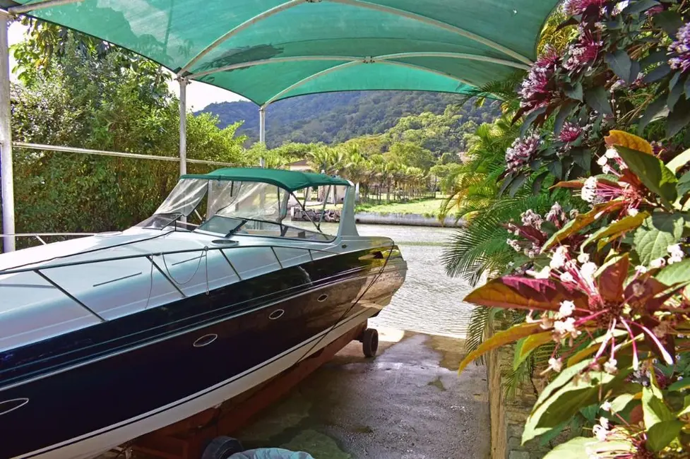 Casa de Condomínio com 6 quartos à venda, 1000m2 em Angra Dos Reis - RJ - imagem 8 Foto 8 de Casa de Condomínio com 6 quartos à venda, 1000m2 em Angra Dos Reis - RJ