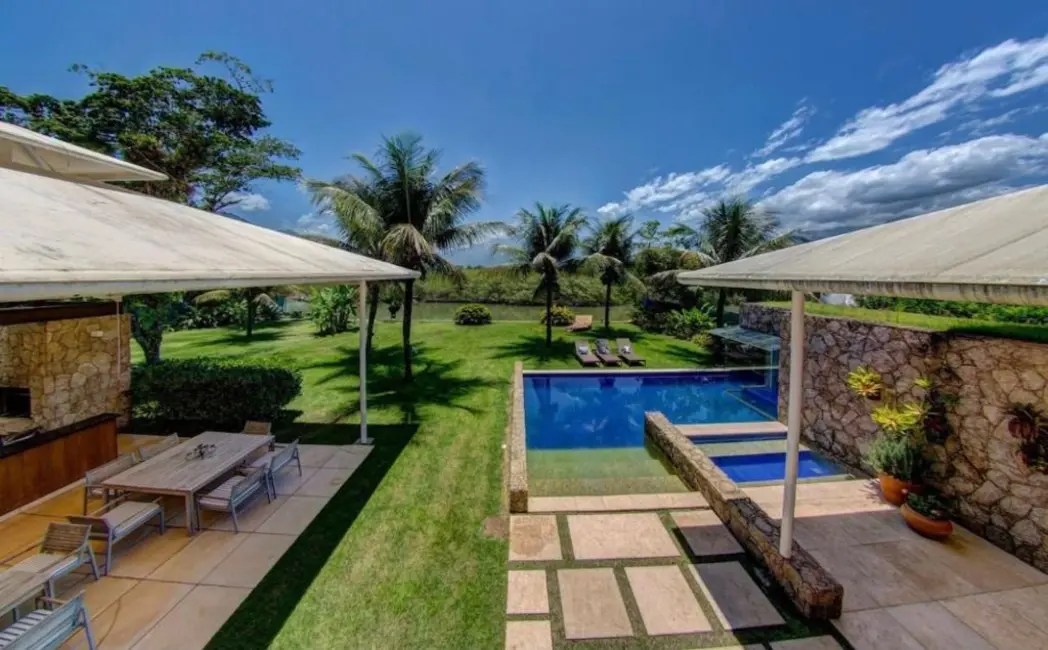 Casa com 5 quartos à venda, 700m2 em Angra Dos Reis - RJ - imagem 6 Foto 6 de Casa com 5 quartos à venda, 700m2 em Angra Dos Reis - RJ