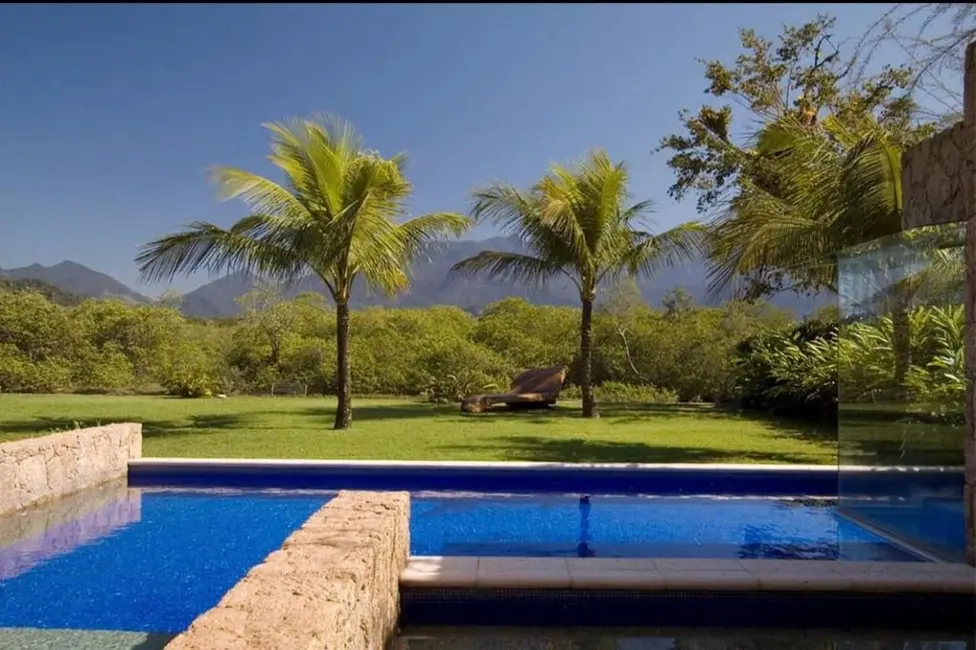 Casa com 5 quartos à venda, 700m2 em Angra Dos Reis - RJ - imagem 8 Foto 8 de Casa com 5 quartos à venda, 700m2 em Angra Dos Reis - RJ