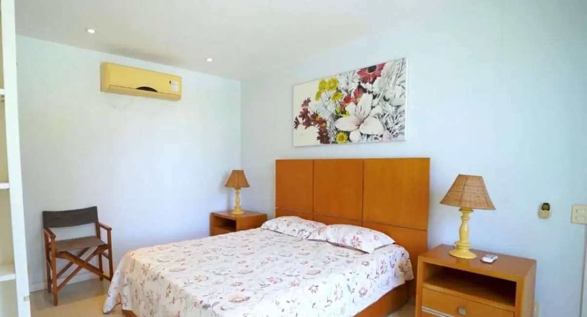 Casa com 6 quartos à venda, 1100m2 em Angra Dos Reis - RJ - imagem 9 Foto 9 de Casa com 6 quartos à venda, 1100m2 em Angra Dos Reis - RJ