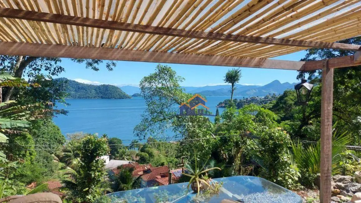 Foto 1 de Casa com 4 quartos à venda em Vila Velha, Angra Dos Reis - RJ